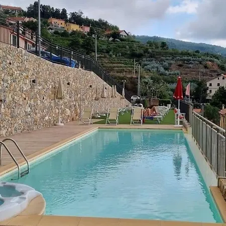 Nyaraló Incantevole Con Uso Piscina E Magliolo