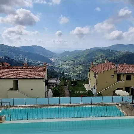 Incantevole Con Uso Piscina E Magliolo