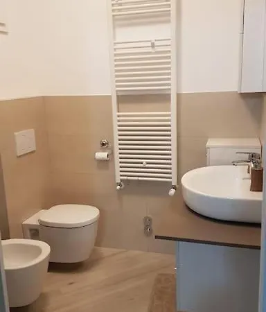 Incantevole Con Uso Piscina E Tatil Evi