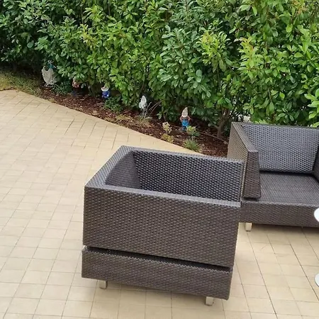 Incantevole Con Uso Piscina E Tatil Evi