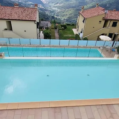 Incantevole Con Uso Piscina E Nyaraló Magliolo