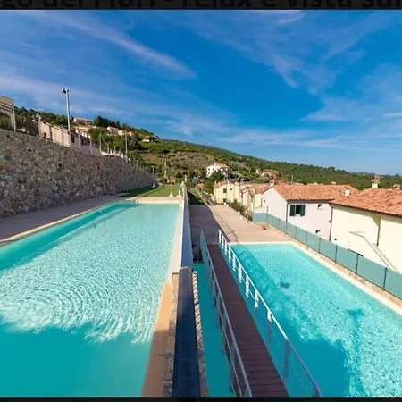 Incantevole Con Uso Piscina E Tatil Evi *